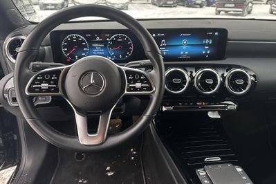 Mercedes CLA 200 7G-DCT