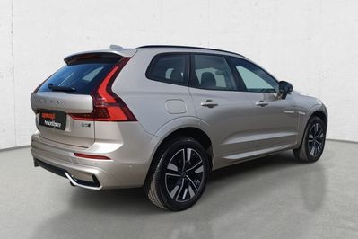 Volvo XC60 B5 B AWD Plus Dark aut