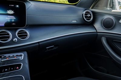 Mercedes Klasa E 220 d mHEV AMG 9G-Tronic