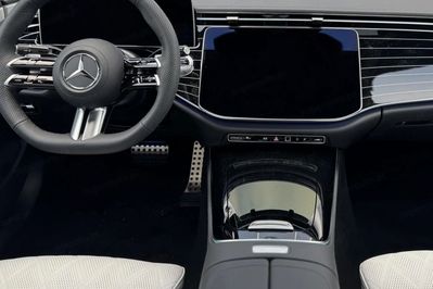 Mercedes Klasa E 300 de  4-Matic AMG