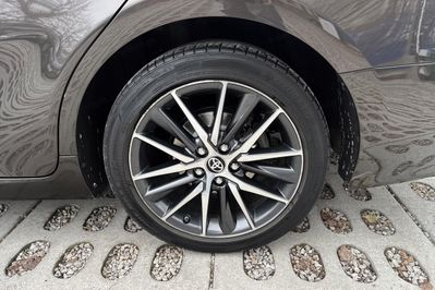 Toyota Camry Executive 2.5 Hybrid  CVT