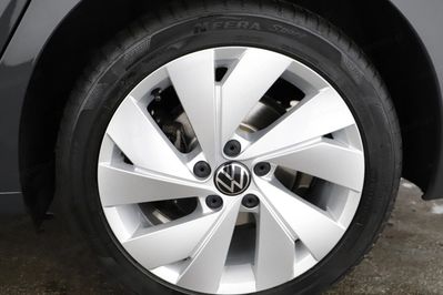 Volkswagen Golf 1.5 eTSI EVO Style DSG