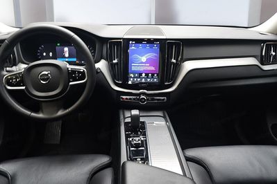 Volvo XC60 B4 D Plus Dark
