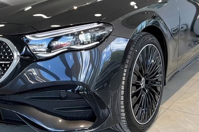 Mercedes Klasa E 220 d  4-Matic AMG