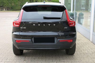 Volvo XC40 B3 Plus Dark