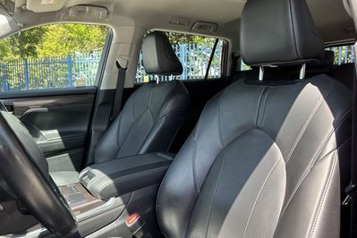 Toyota Highlander Prestige 2.5 Hybrid