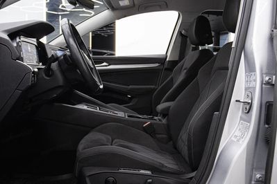 Volkswagen Golf 1.5 Etsi Evo Life Dsg