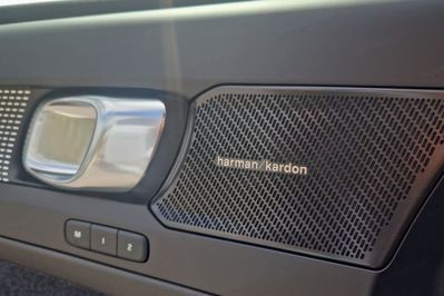 Volvo XC40 B3 Plus Dark