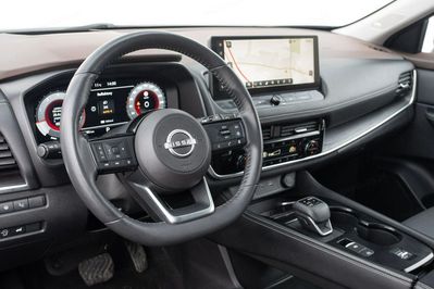 Nissan X-Trail 1.5 VC-T Tekna 2WD Xtronic 7os.