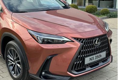 Lexus NX 350h Prestige 2WD