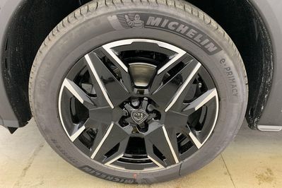 Peugeot 3008 GT 1.2 mHEV e-DCS6