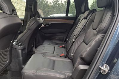 Volvo XC90 T8 AWD Plug-In Hybrid Ultra Dark 7os aut