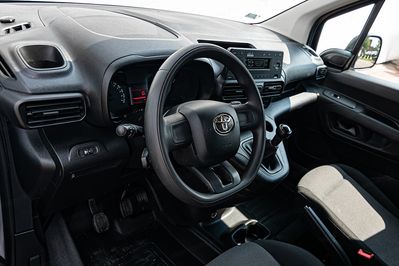 Toyota Proace City Active L2H1 Zabudowa Brygadowa