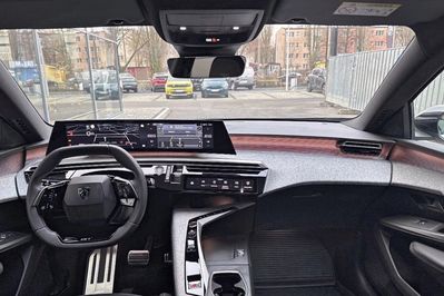 Peugeot 5008 1.2 PureTech mHEV S&S e-DCS6