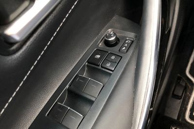 Toyota Corolla Executive 2.0 Hybrid Dynamic Force