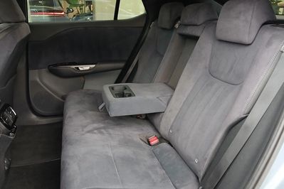 Lexus RZ 450e Omotenashi DIRECT4