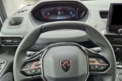 Peugeot Rifter Long L2H1 MPV Allure AT8