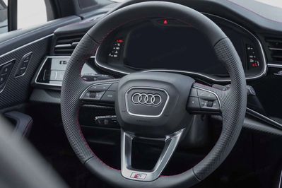 Audi Q7 SQ7 TFSI quattro