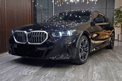 BMW Seria 5 520i M Sport