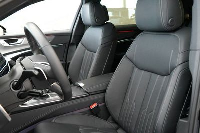 Audi A6 Avant 55 TFSI e quattro S Line