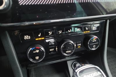 Skoda Superb 2.0 TSI Style DSG