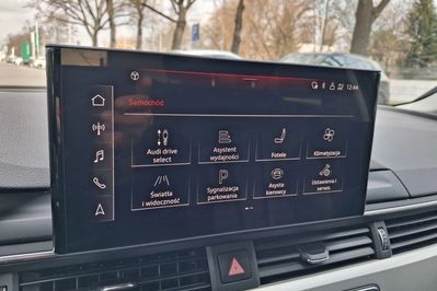 Audi A4 45 TFSI mHEV quattro S tronic