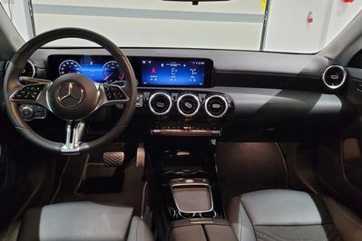 Mercedes CLA 200 mHEV 7G-DCT