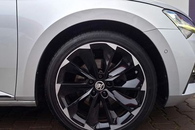 Skoda Superb 2.0 TDI SCR Sportline DSG
