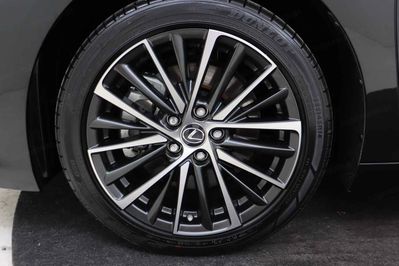 Lexus ES 300h Business Edition 2.5 E-CVT