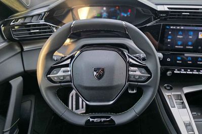 Peugeot 308 GT Exclusive S&S e-DCS6 1.2 mHEV