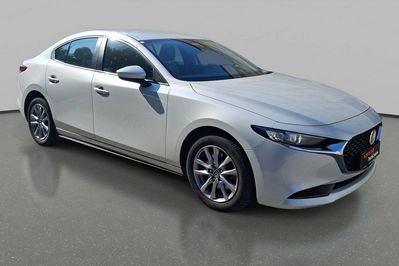 Mazda 3 mHEV
