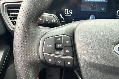 Ford Focus EcoBoost mHEV ST-Line X