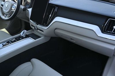 Volvo XC60 T6 Plug-In Hybrid AWD Plus Bright
