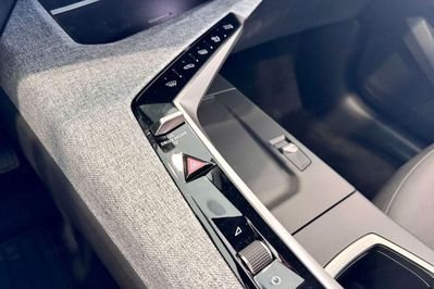 Peugeot 3008 Allure e-DCS 1.2 mHEV