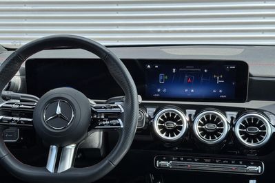 Mercedes Klasa A 220 4-Matic AMG Line