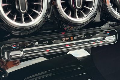 Mercedes CLA 250 4-Matic AMG Line 7G-DCT