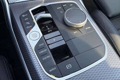 BMW Seria 3 330i xDrive M Sport