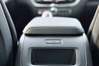 Volvo XC60 T6 Plug-In Hybrid AWD Plus Dark aut
