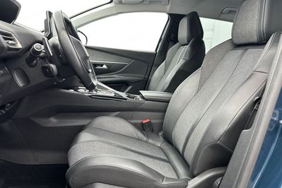 Peugeot 3008 Allure Pack 1.6 Hybrid e-EAT8 4x4