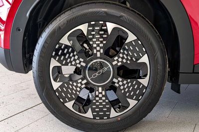 Fiat 600 La Prima 1.2 Turbo Hybrid eDCT