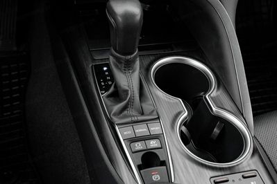 Toyota Camry Executive CVT