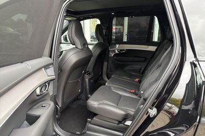 Volvo XC90 T8 AWD Plug-In Hybrid Ultra Black Edition 7os