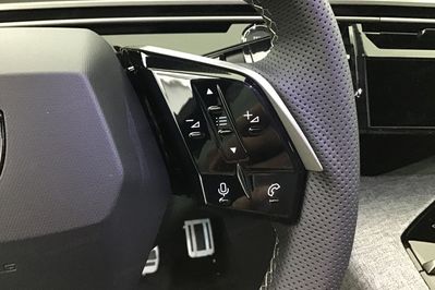 Peugeot 3008 GT 1.2 mHEV e-DCS6