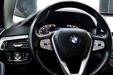 BMW Seria 5 520d mHEV aut