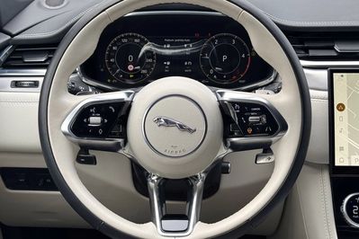 Jaguar F-Pace 2.0 D200  AWD R-Dynamic SE