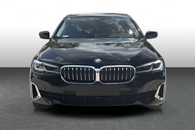 BMW Seria 5 520e Luxury Line