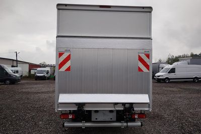 Iveco Daily 35S18 Kontener 8EP + Winda
