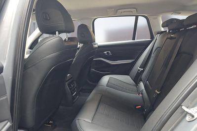 BMW Seria 3 330i xDrive sport-aut