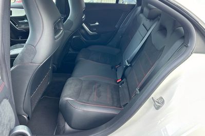 Mercedes CLA 200 AMG Line 7G-DCT