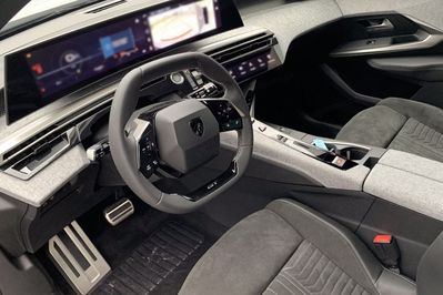 Peugeot 5008 GT 1.2 mHEV e-DCS6